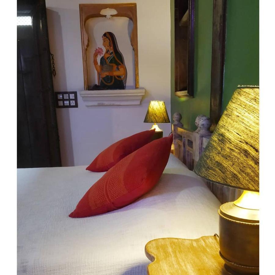 Bed and Breakfast Deewanji Ni Haveli à Ahmedabad Extérieur photo