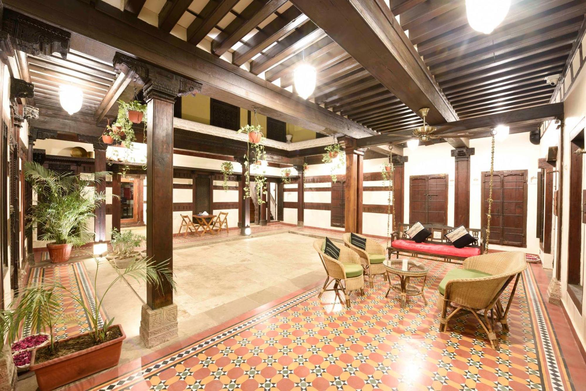 Bed and Breakfast Deewanji Ni Haveli à Ahmedabad Extérieur photo