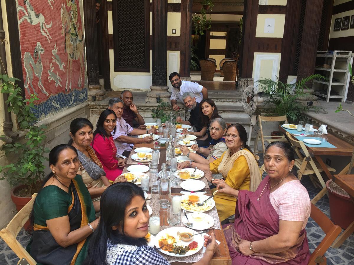 Bed and Breakfast Deewanji Ni Haveli à Ahmedabad Extérieur photo