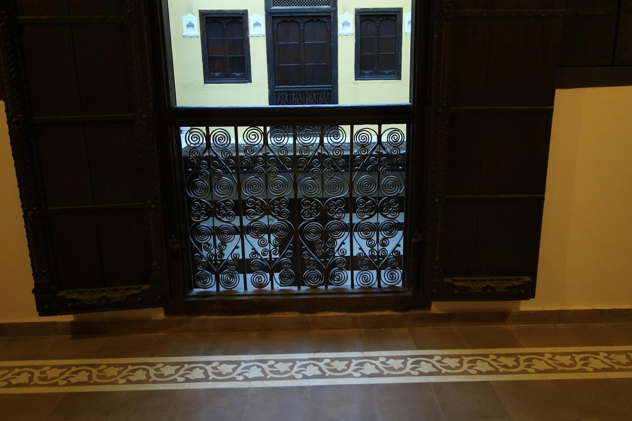 Bed and Breakfast Deewanji Ni Haveli à Ahmedabad Extérieur photo