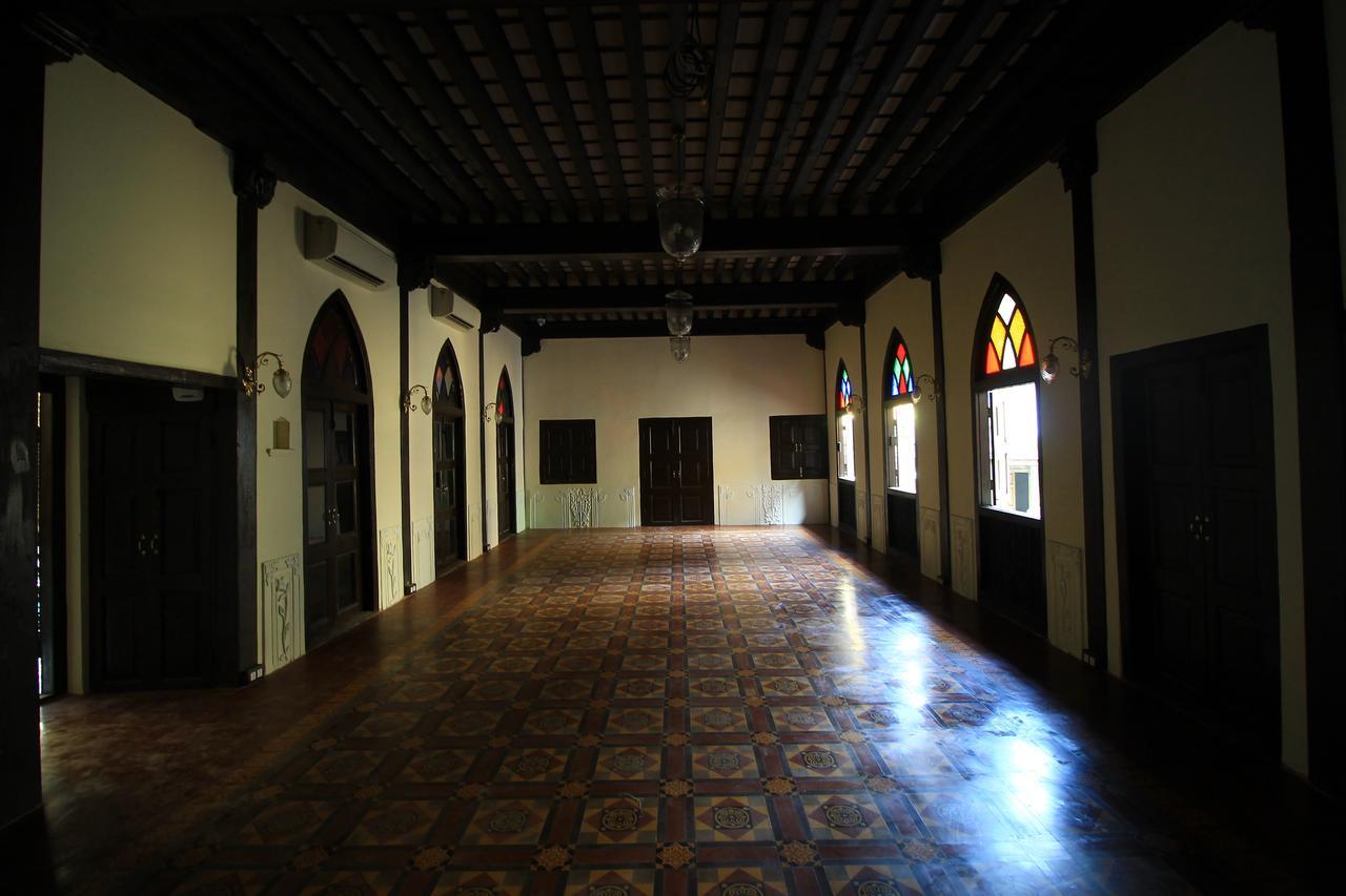 Bed and Breakfast Deewanji Ni Haveli à Ahmedabad Extérieur photo