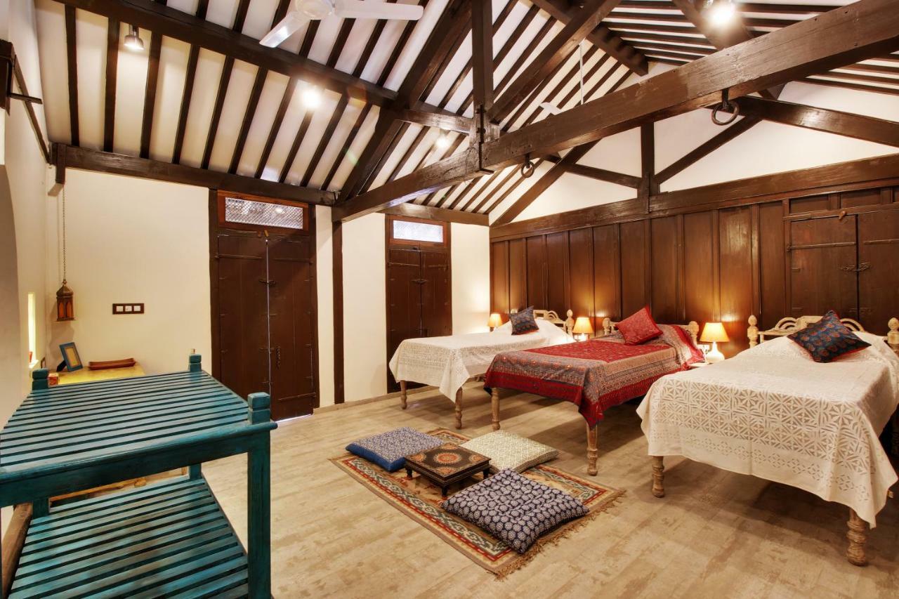 Bed and Breakfast Deewanji Ni Haveli à Ahmedabad Extérieur photo