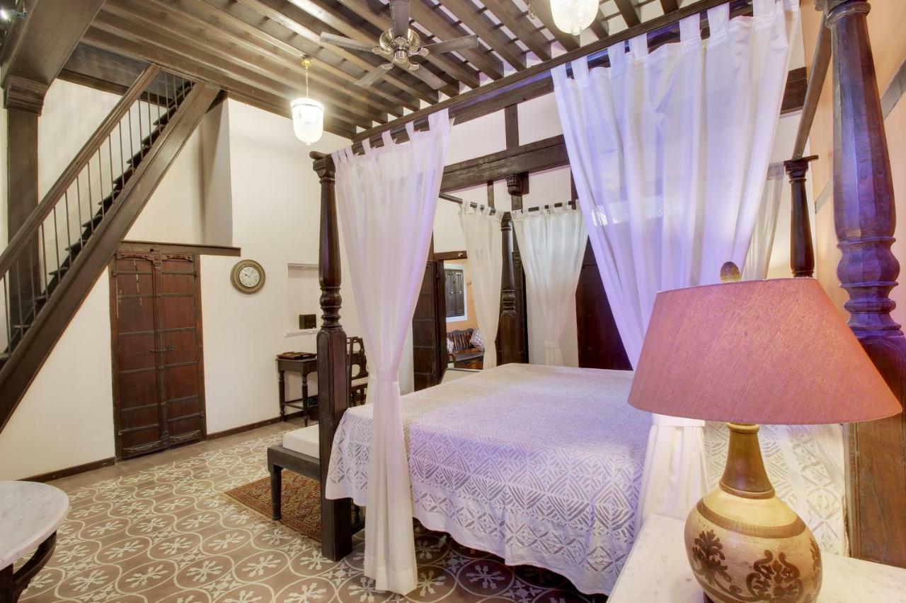 Bed and Breakfast Deewanji Ni Haveli à Ahmedabad Extérieur photo